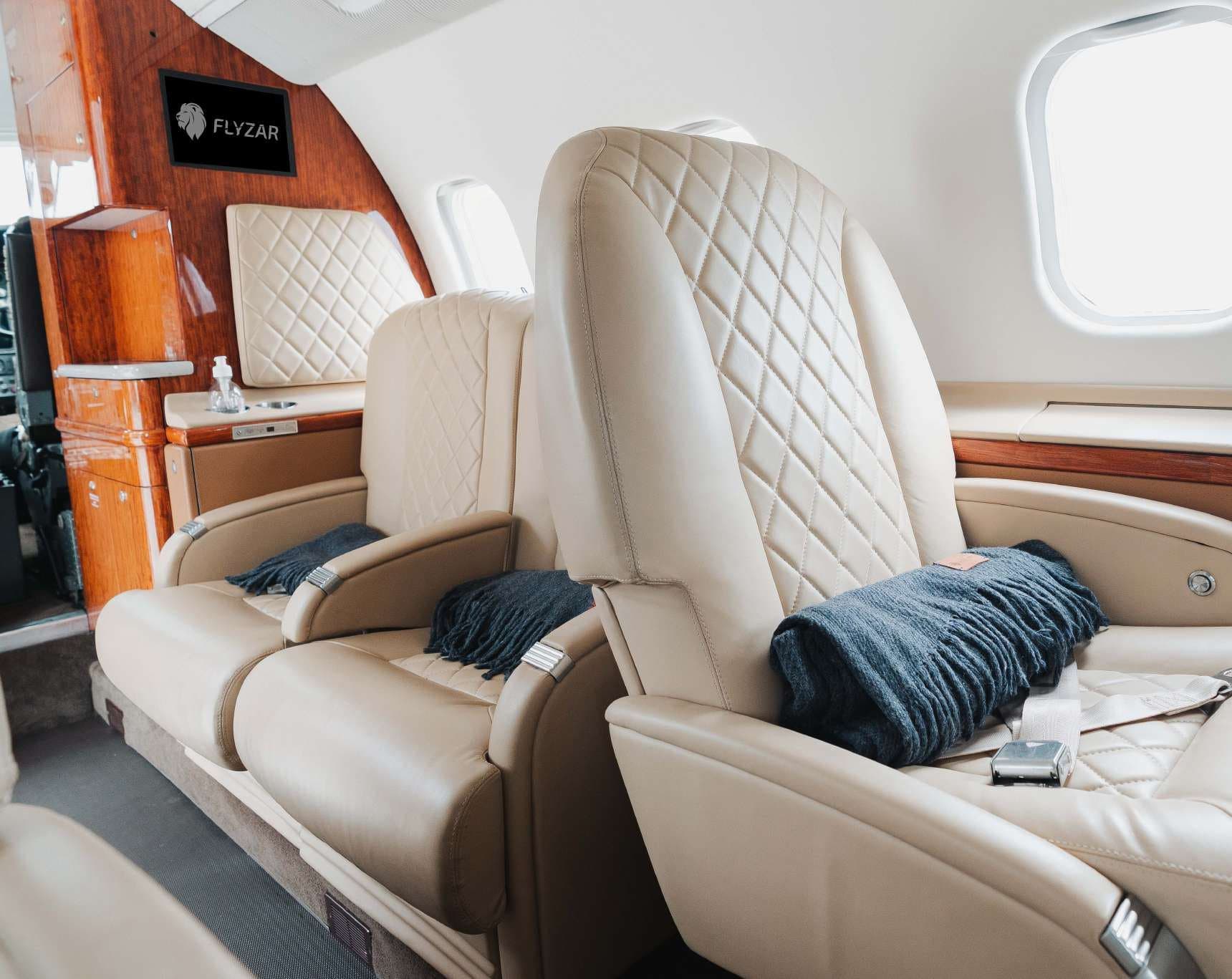 Learjet 60 LV-CUE · 2