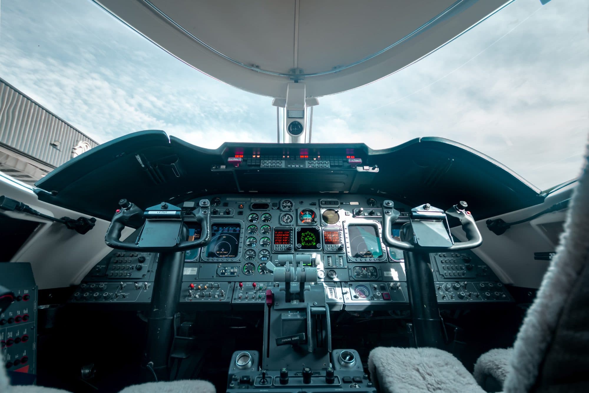 Learjet 60 LV-FUT · 8