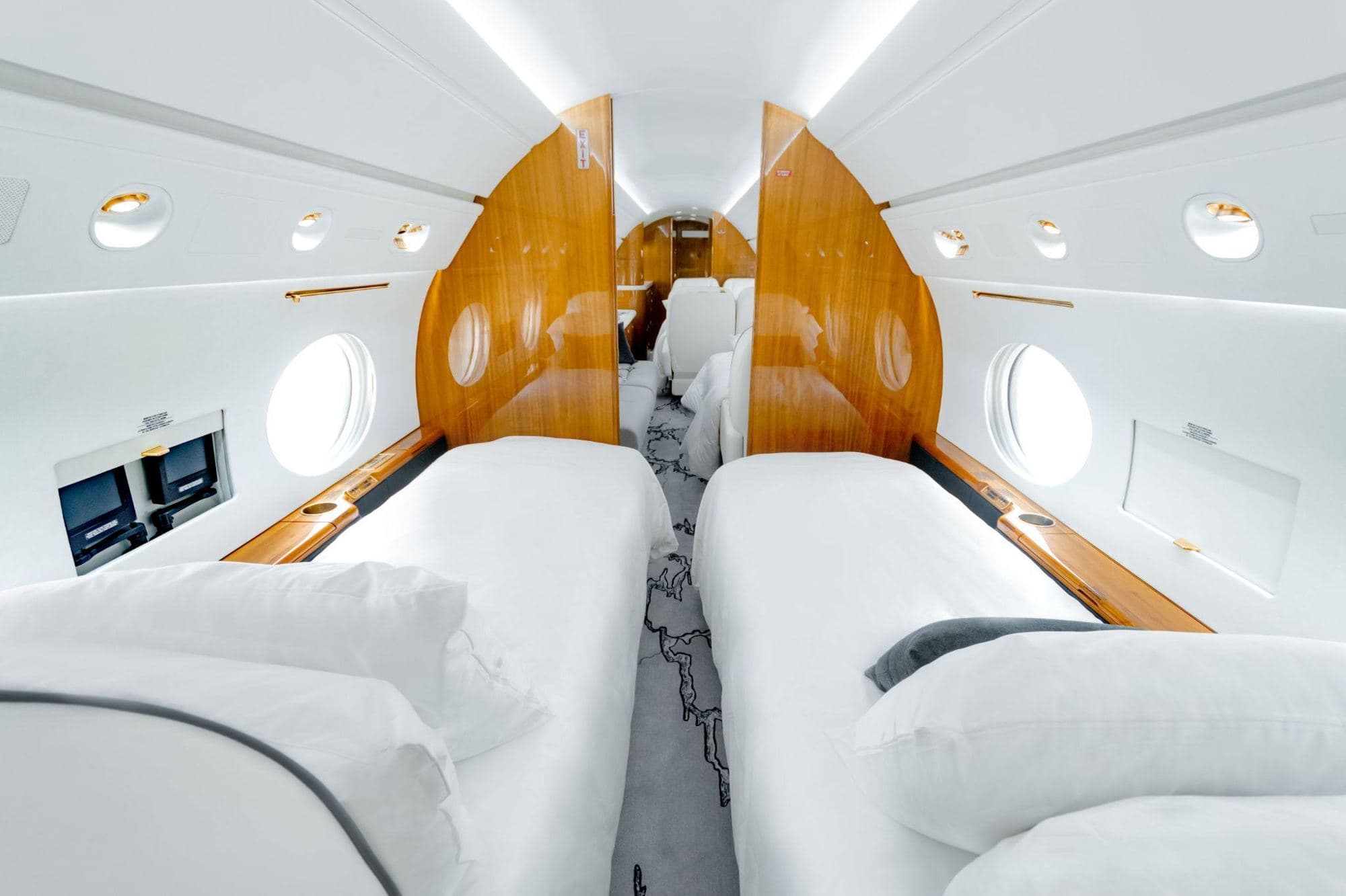 Gulfstream V LV-KLH · 5